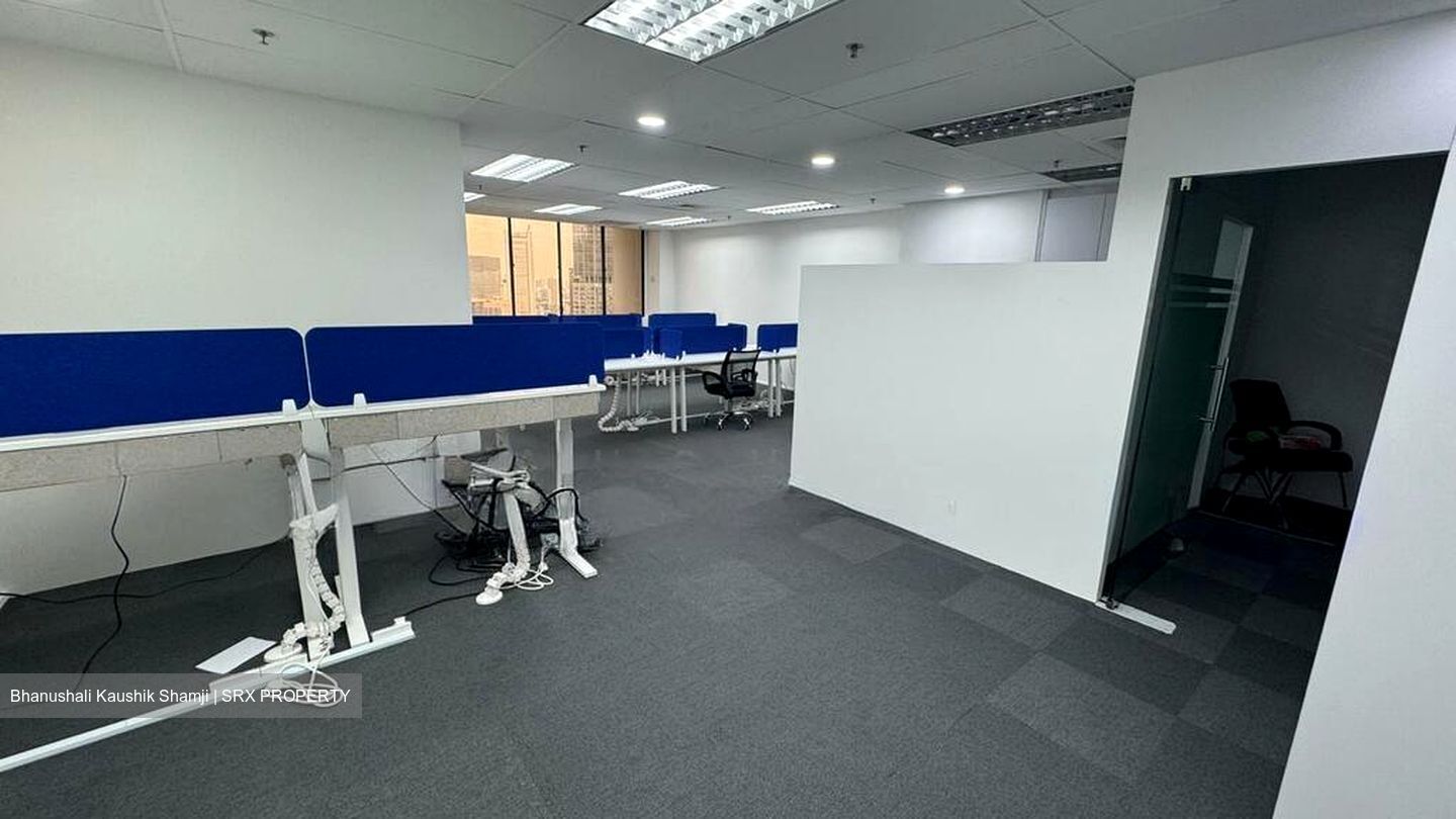 International Plaza (D2), Office #524488151